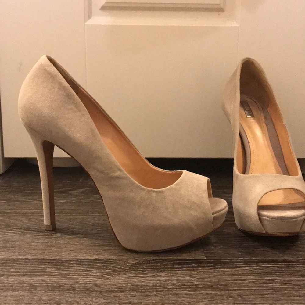 Light grey suede heels
